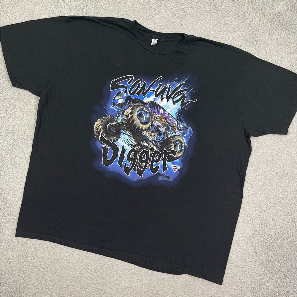 son uva digger monster trucks T-shirt